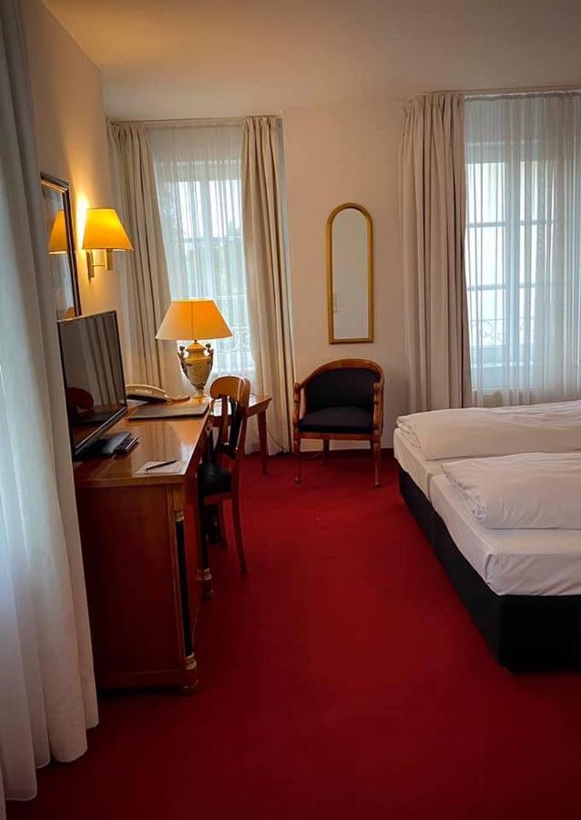 Hotel Daniels Hallbergmoos Exteriör bild